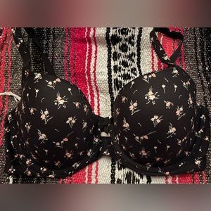 Victoria Secret Body by Victoria Demi Bra 34DD